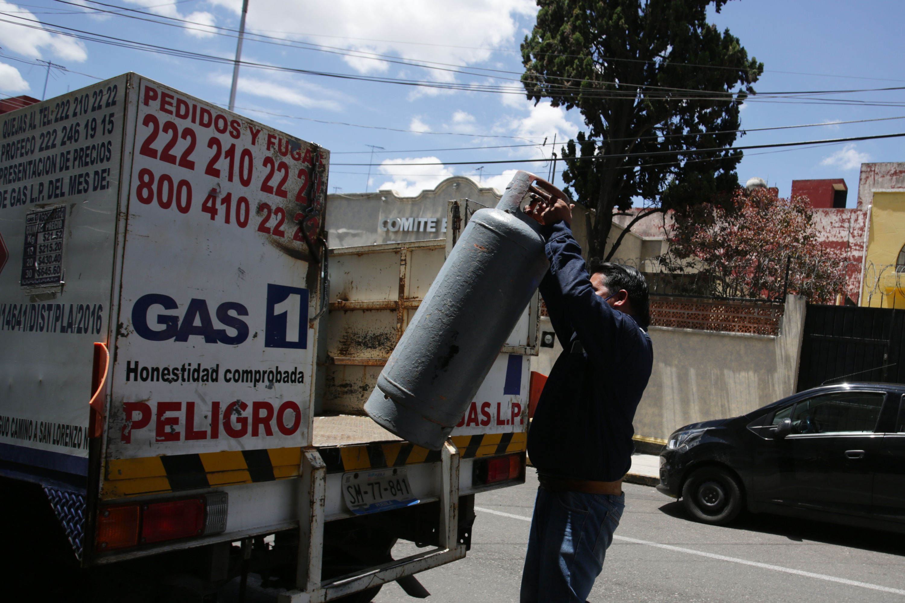 Gas LP En Puebla Capital Baja Tres Centavos - Reto Diario