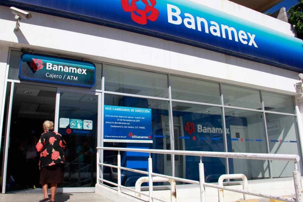 Aprovechan venta de Banamex para estafar a clientes