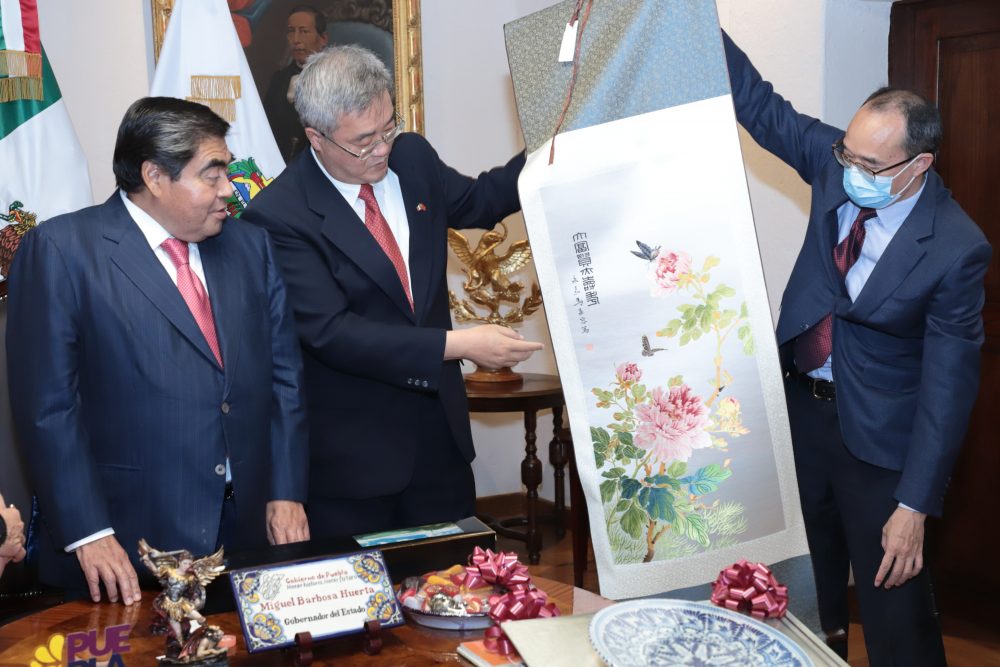 Reunión de Barbosa con el embajador de china