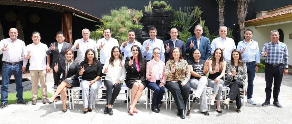 Con miras al 2024, liderazgos del Sistema PAN en Puebla se reúnen para fortalecer el trabajo partidista