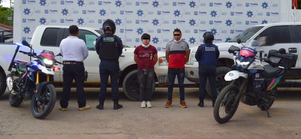 Policía municipal de Puebla rescató a 28 migrantes en la Calzada Ignacio Zaragoza